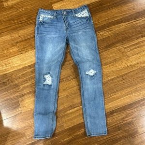 Imperial Star Girls jeans.  Super cute details.  25” inseam